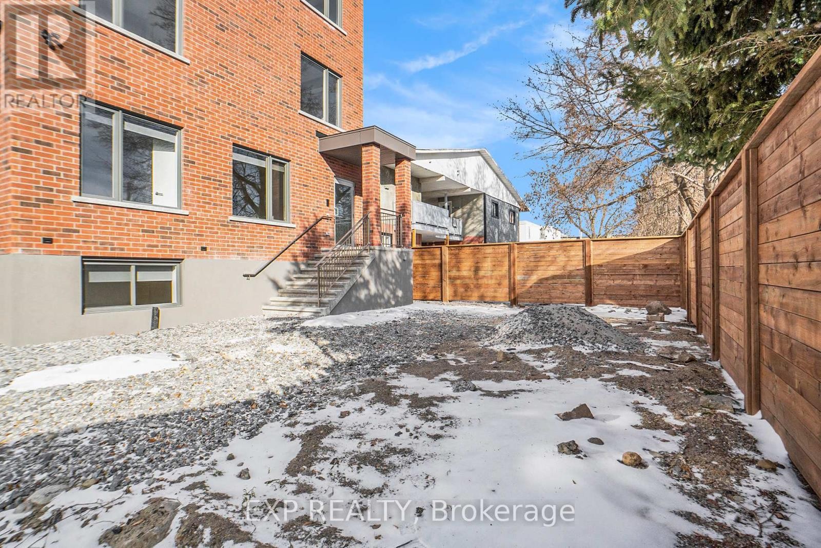 












UNIT # 7 - 158 LAVAL STREET N

,
Ottawa,




Ontario
K1L7Z4

