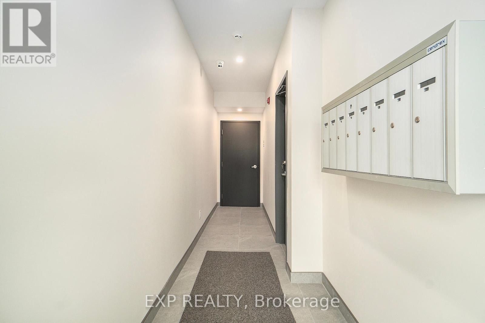 












UNIT # 4 - 158 LAVAL STREET N

,
Ottawa,




Ontario
K1L7Z4

