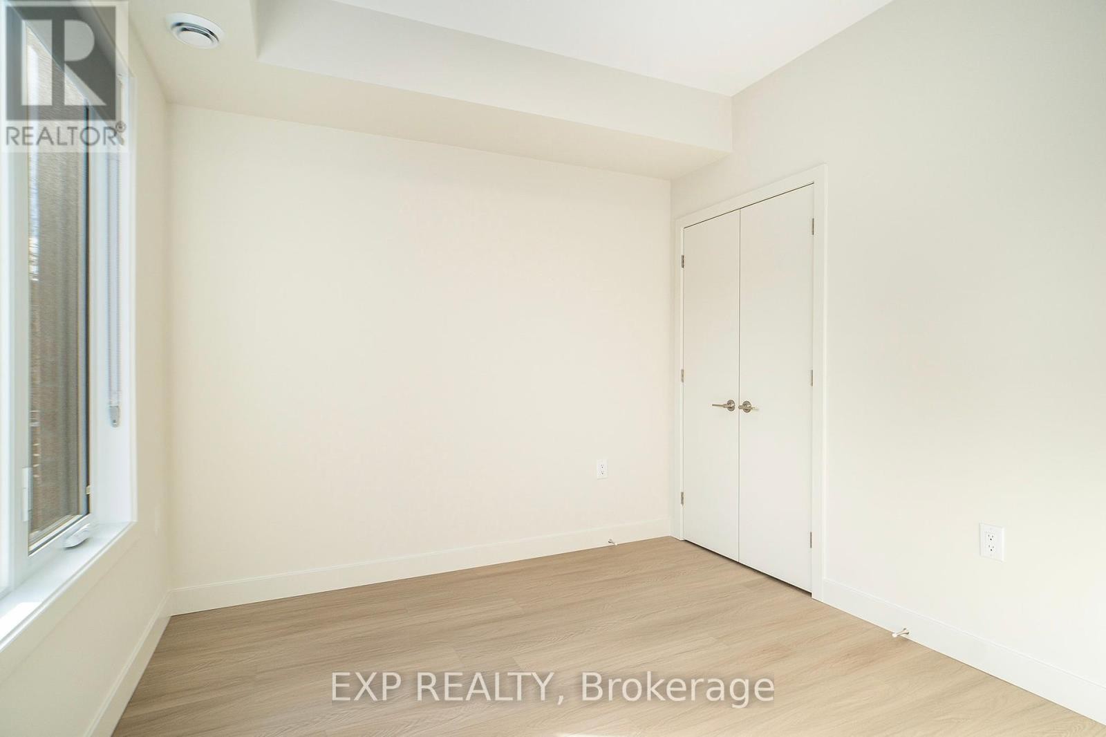 












UNIT # 4 - 158 LAVAL STREET N

,
Ottawa,




Ontario
K1L7Z4

