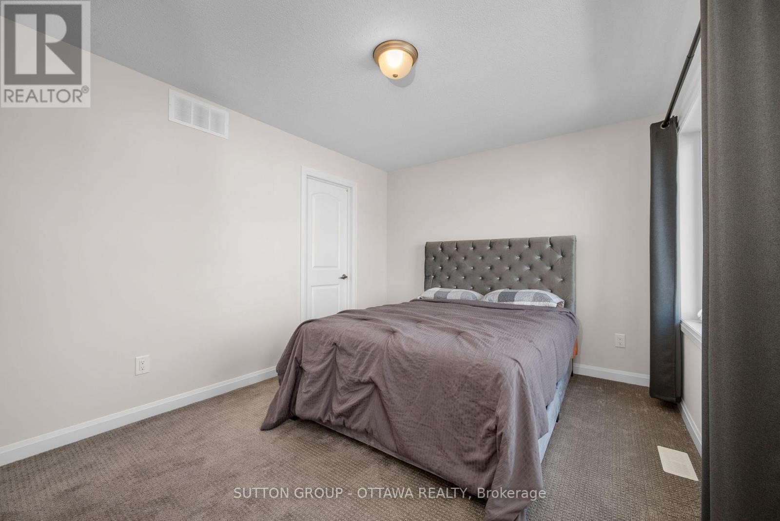 












179 POINT PRIM CRESCENT

,
Ottawa,




Ontario
K2J0K6

