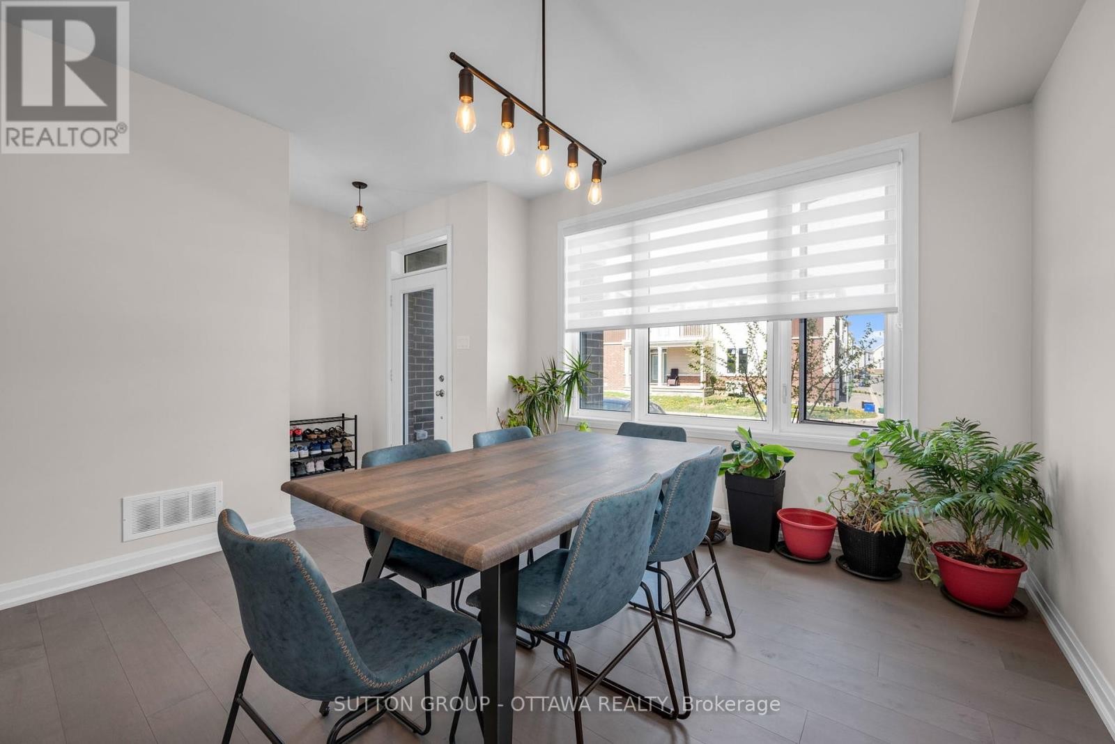 












179 POINT PRIM CRESCENT

,
Ottawa,




Ontario
K2J0K6

