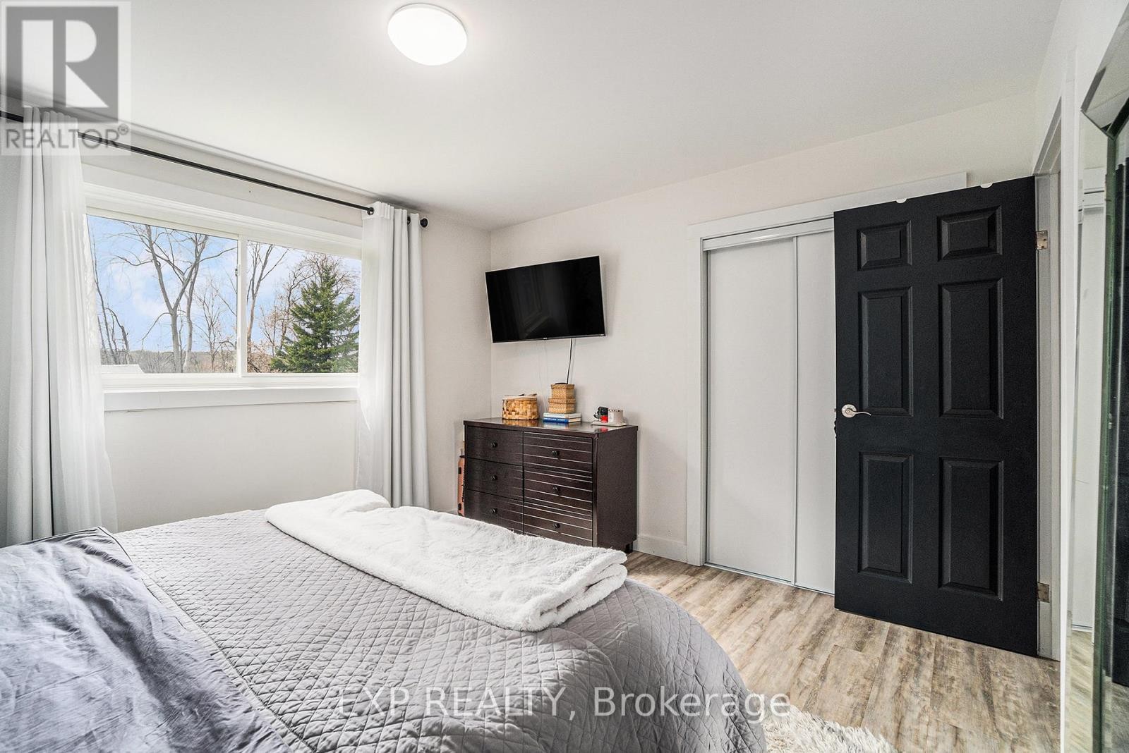 












2462 DUNNING ROAD

,
Ottawa,




Ontario
K0A3E0

