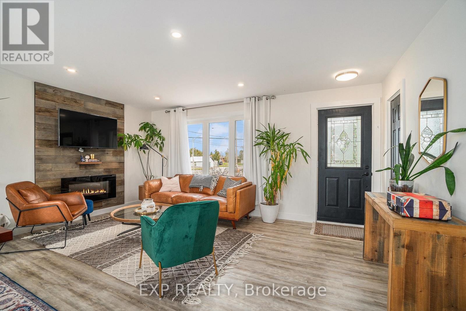 












2462 DUNNING ROAD

,
Ottawa,




Ontario
K0A3E0

