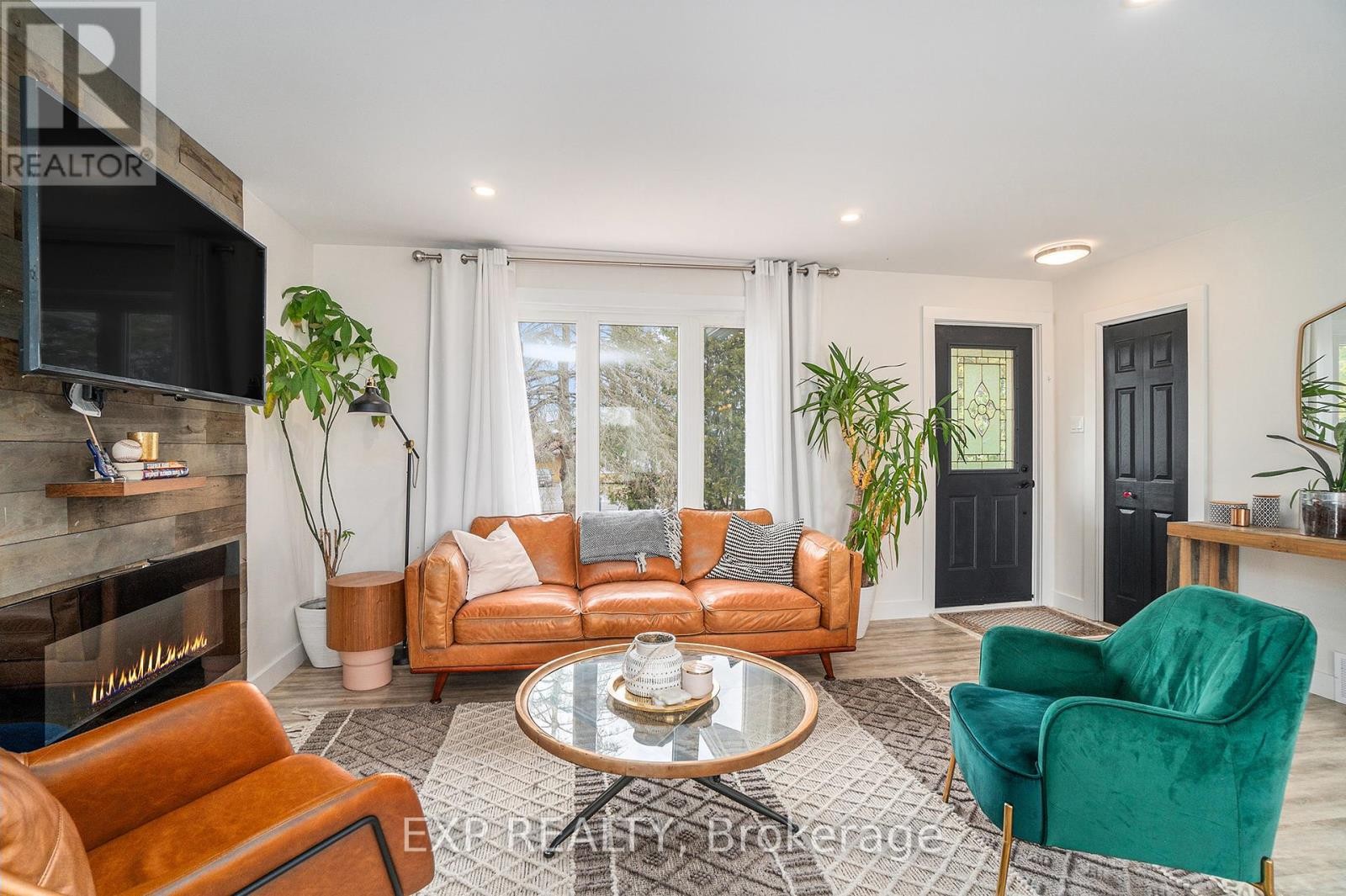 












2462 DUNNING ROAD

,
Ottawa,




Ontario
K0A3E0

