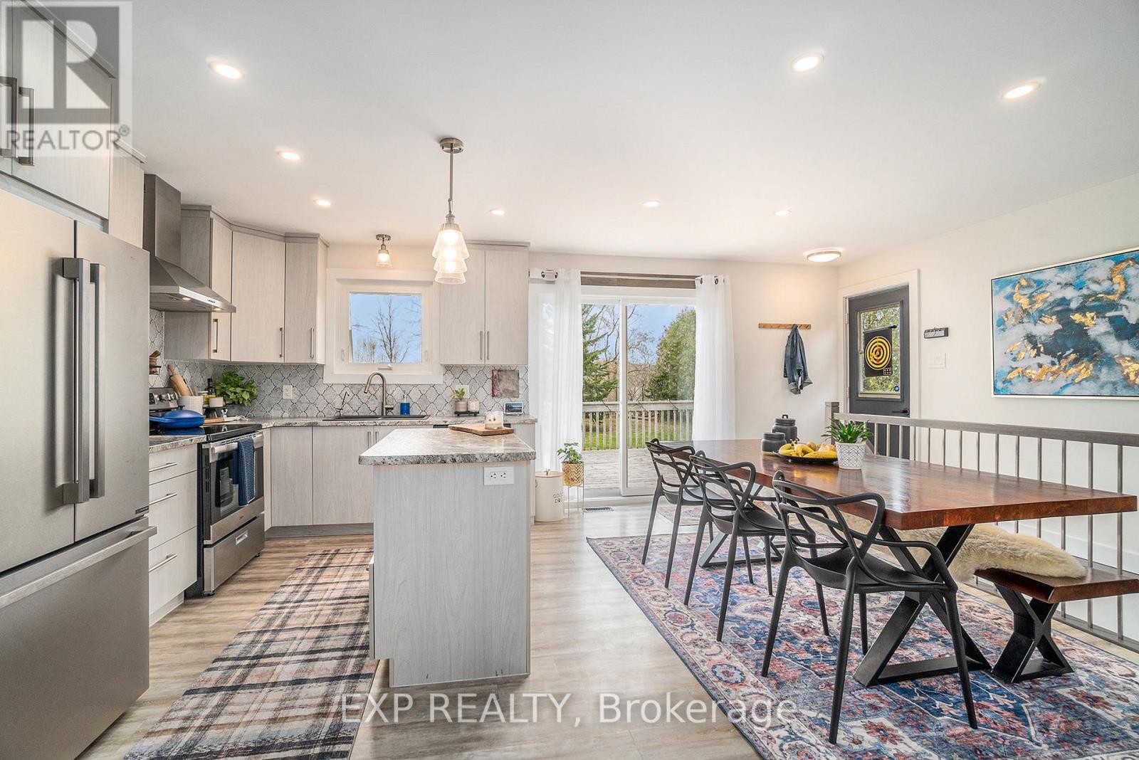 












2462 DUNNING ROAD

,
Ottawa,




Ontario
K0A3E0

