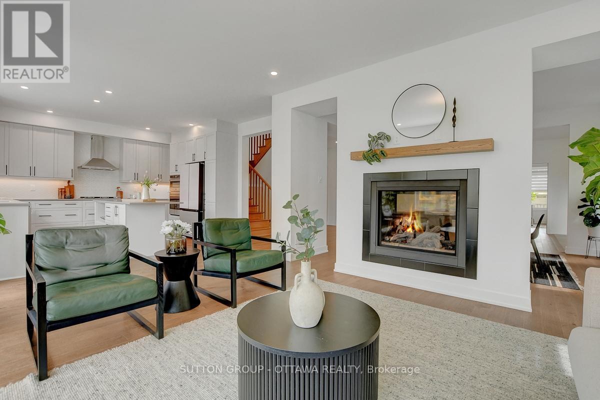 












908 DUXBURY LANE

,
Ottawa,




Ontario
K4M0M3

