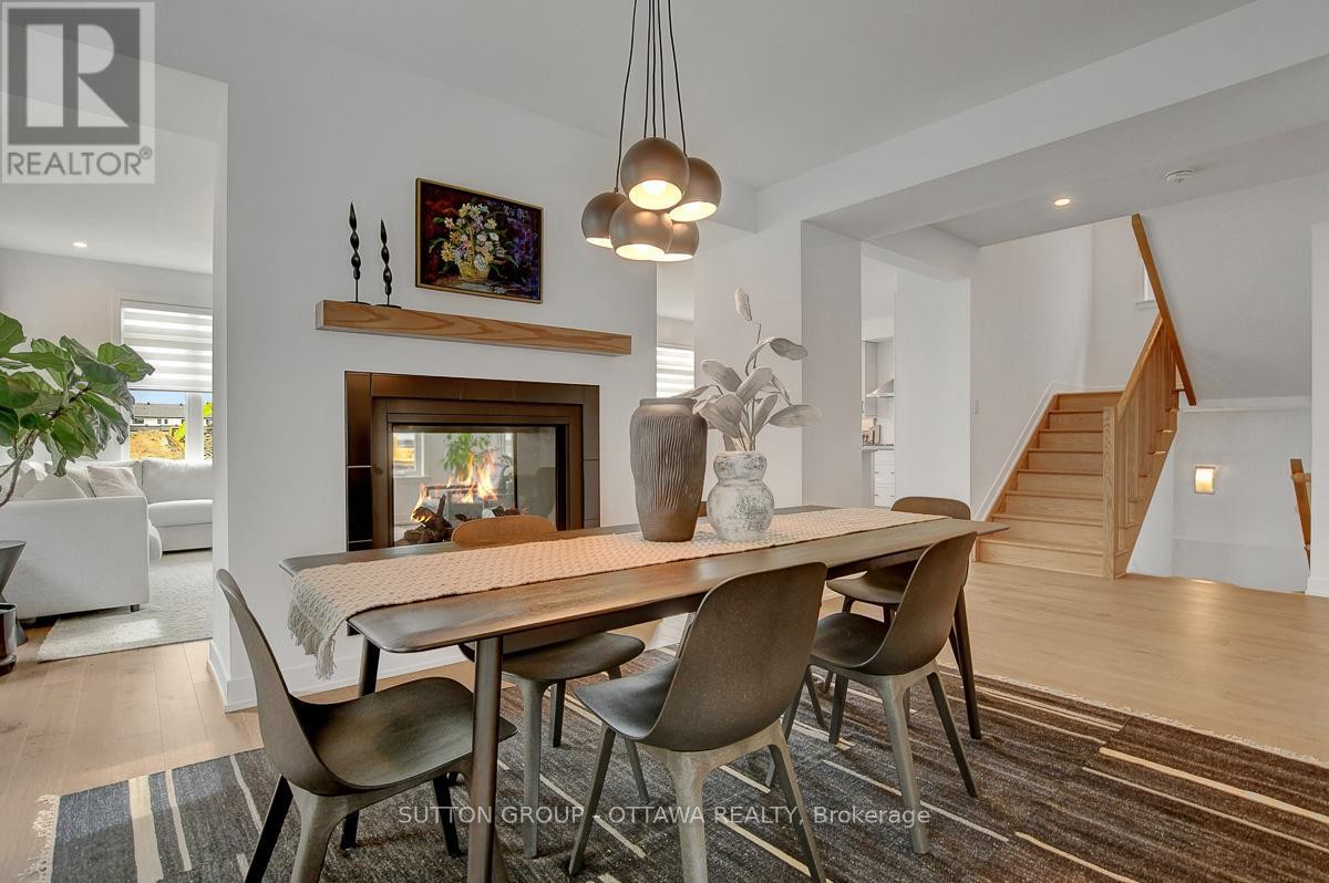 












908 DUXBURY LANE

,
Ottawa,




Ontario
K4M0M3

