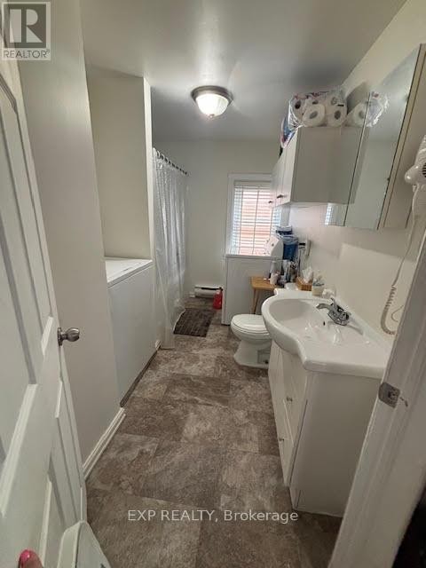 












188 REGENT STREET

,
Hawkesbury,




Ontario
K6A1E8

