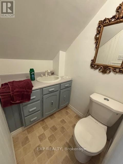 












188 REGENT STREET

,
Hawkesbury,




Ontario
K6A1E8

