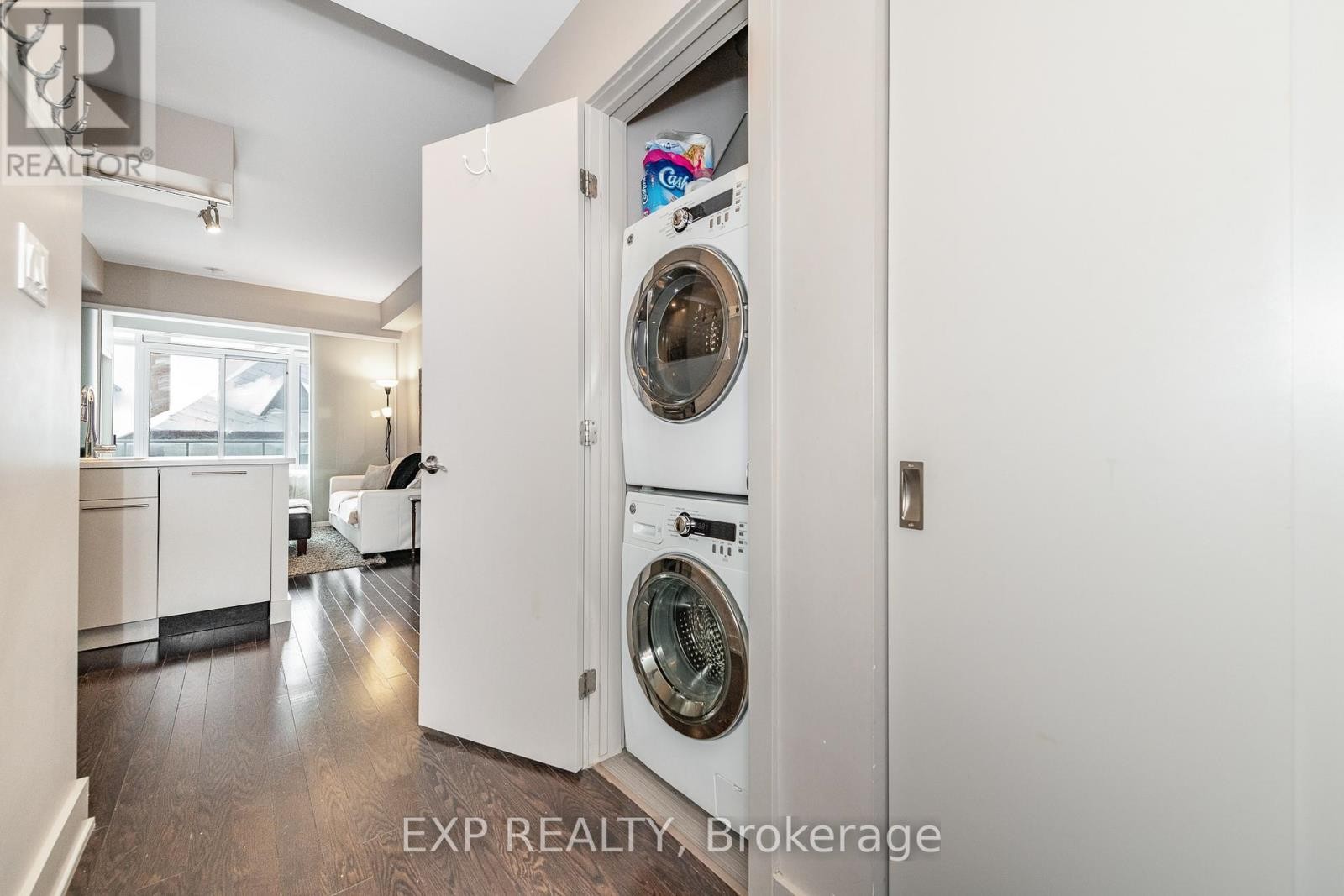 












303 - 108 RICHMOND ROAD

,
Ottawa,




Ontario
K1Z0B3

