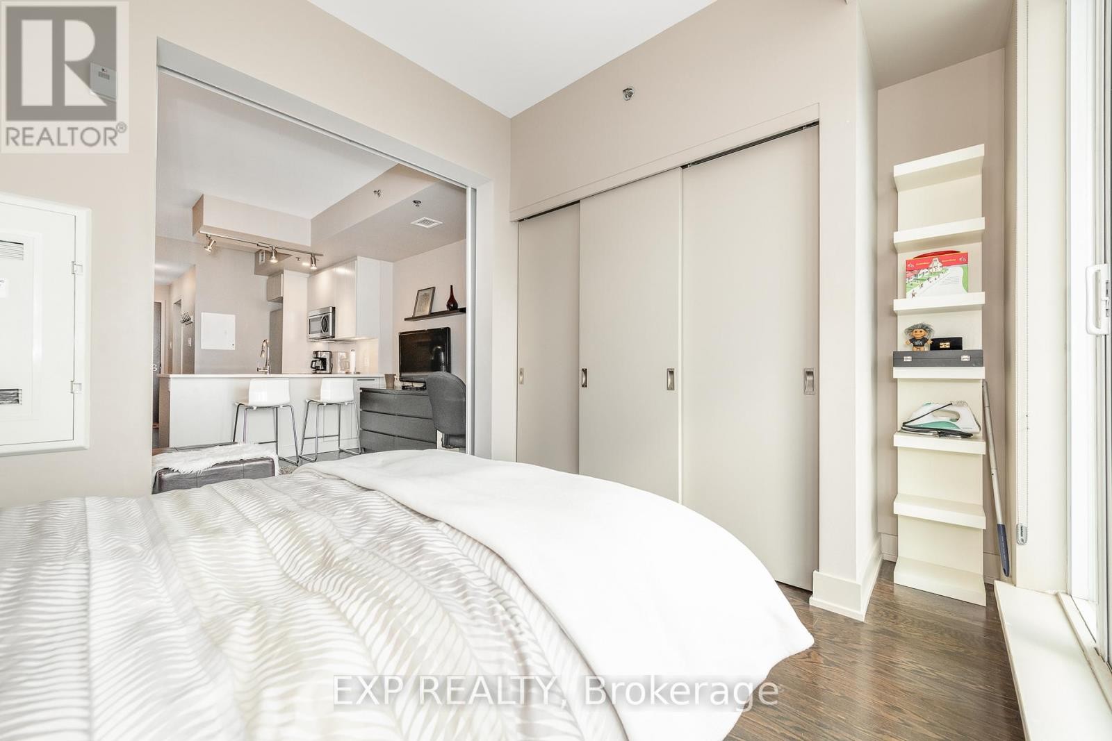 












303 - 108 RICHMOND ROAD

,
Ottawa,




Ontario
K1Z0B3

