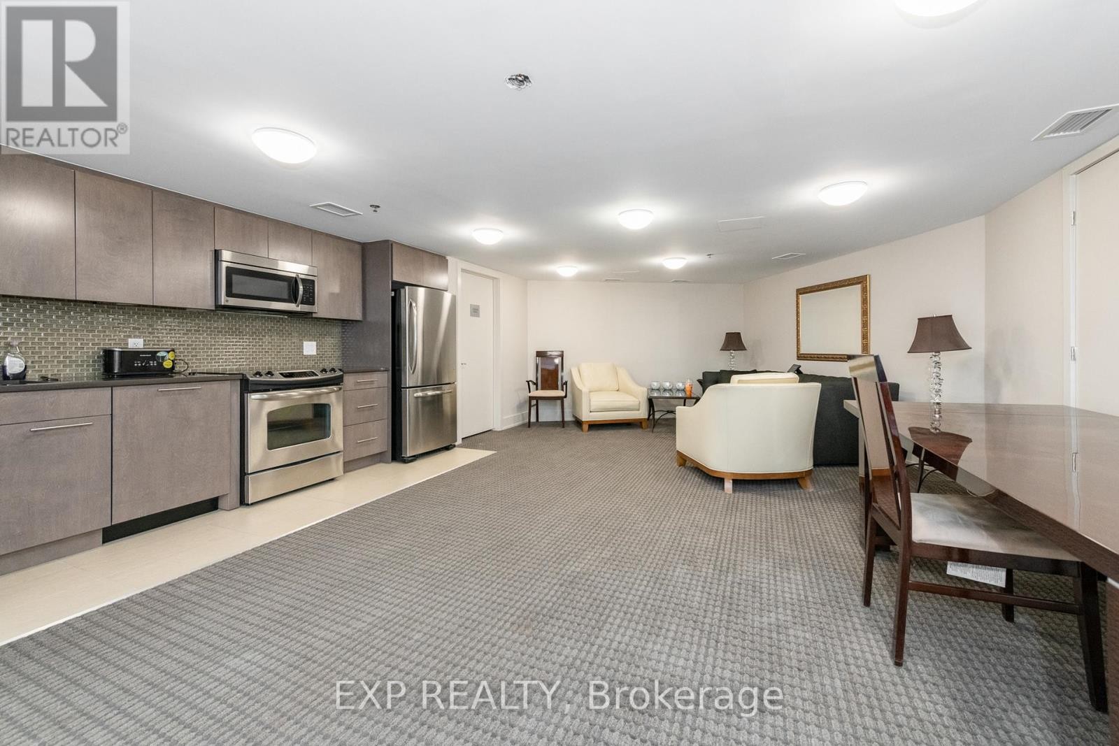 












303 - 108 RICHMOND ROAD

,
Ottawa,




Ontario
K1Z0B3

