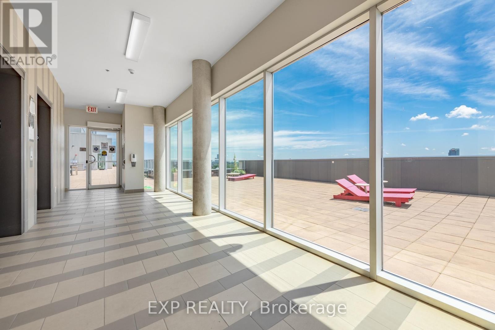 












303 - 108 RICHMOND ROAD

,
Ottawa,




Ontario
K1Z0B3

