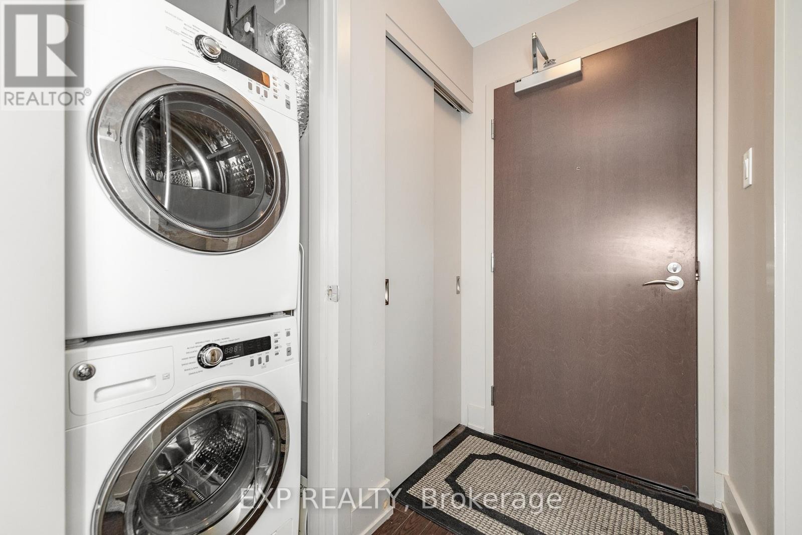 












303 - 108 RICHMOND ROAD

,
Ottawa,




Ontario
K1Z0B3

