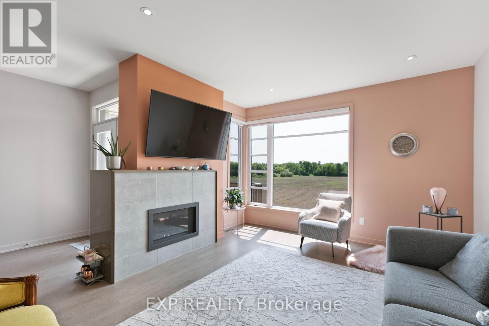 












244 SHUTTLEWORTH DRIVE

,
Ottawa,




Ontario
K1T0T4

