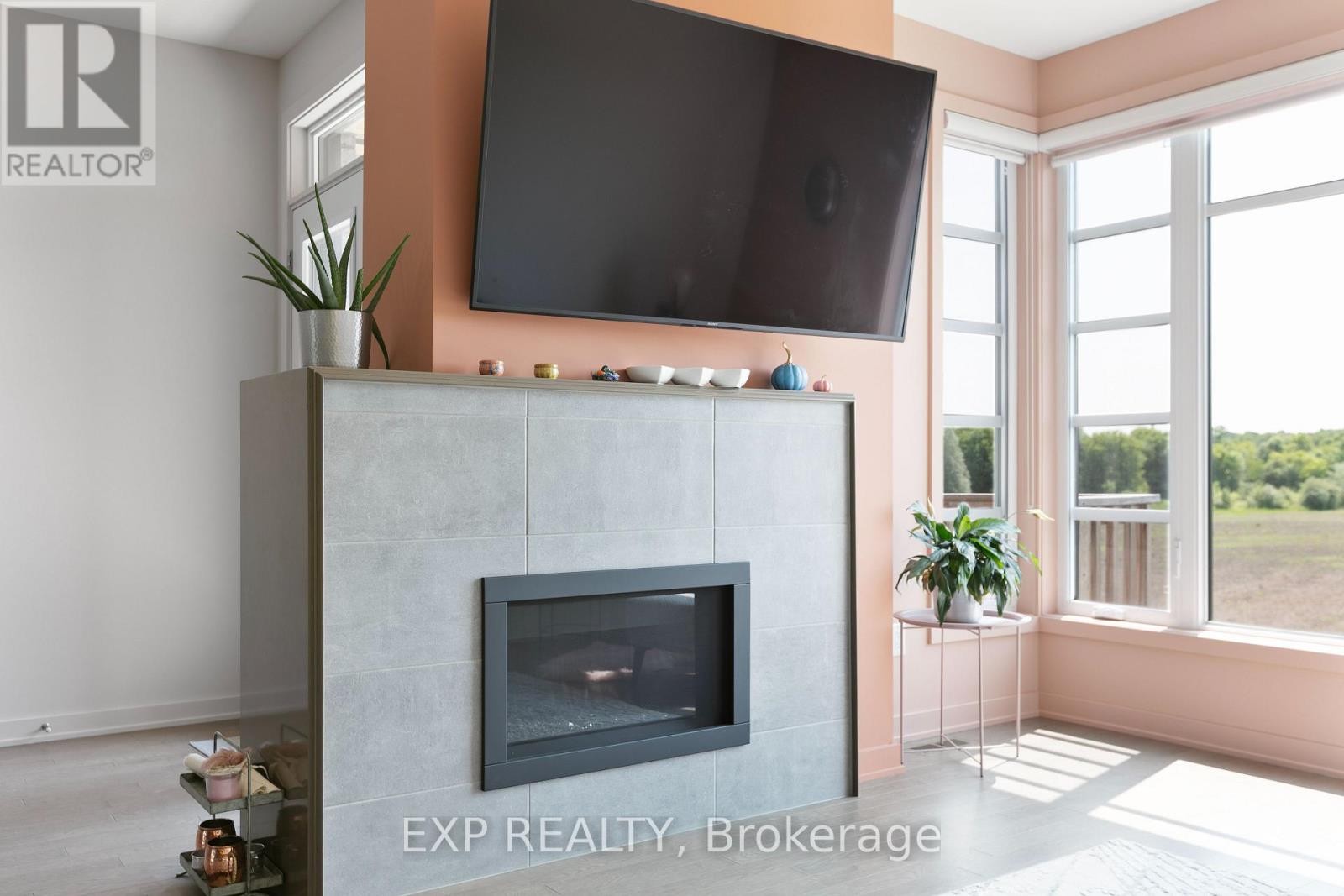 












244 SHUTTLEWORTH DRIVE

,
Ottawa,




Ontario
K1T0T4

