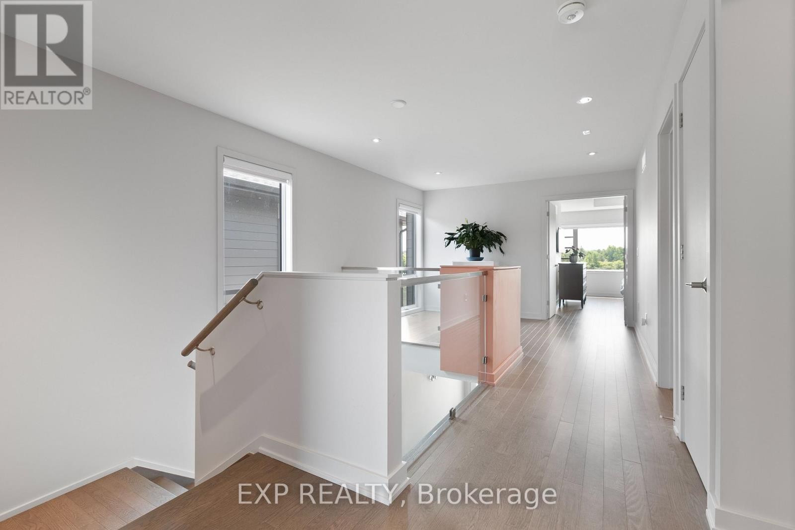 












244 SHUTTLEWORTH DRIVE

,
Ottawa,




Ontario
K1T0T4

