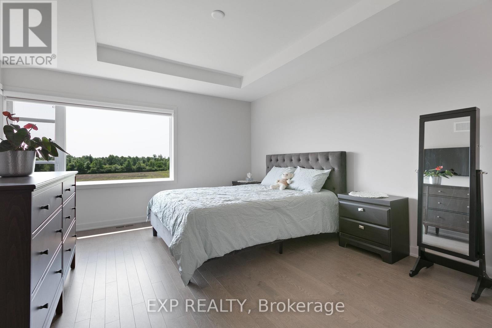 












244 SHUTTLEWORTH DRIVE

,
Ottawa,




Ontario
K1T0T4

