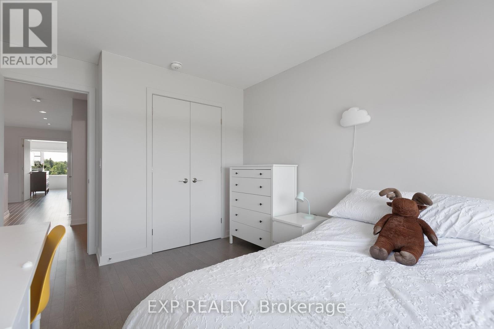 












244 SHUTTLEWORTH DRIVE

,
Ottawa,




Ontario
K1T0T4

