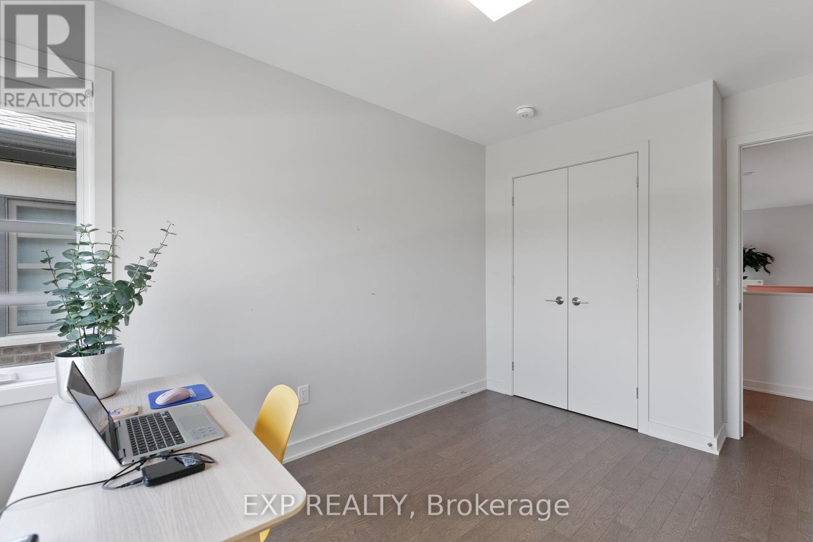 












244 SHUTTLEWORTH DRIVE

,
Ottawa,




Ontario
K1T0T4

