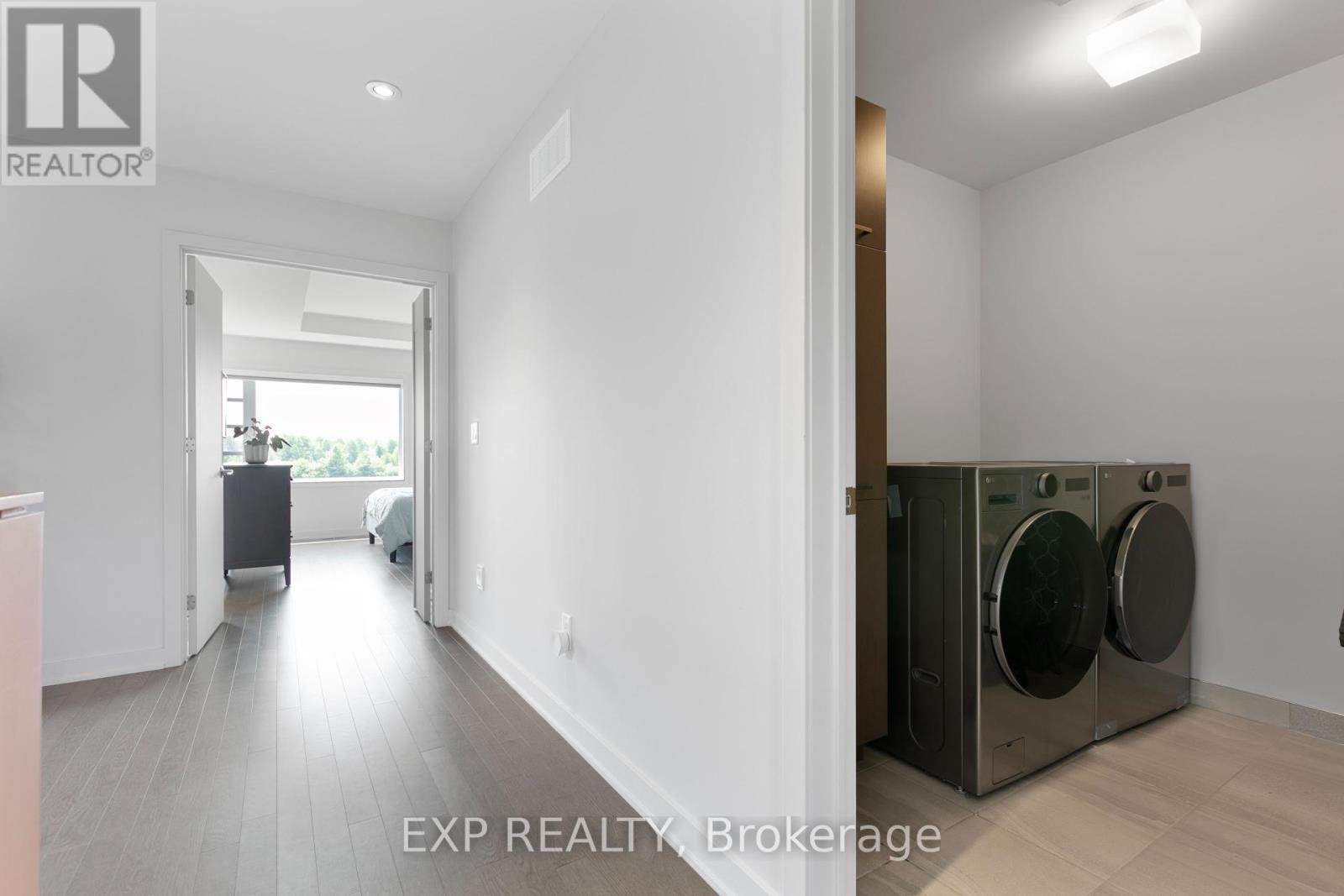 












244 SHUTTLEWORTH DRIVE

,
Ottawa,




Ontario
K1T0T4


