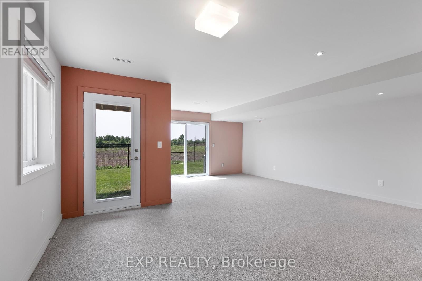 












244 SHUTTLEWORTH DRIVE

,
Ottawa,




Ontario
K1T0T4

