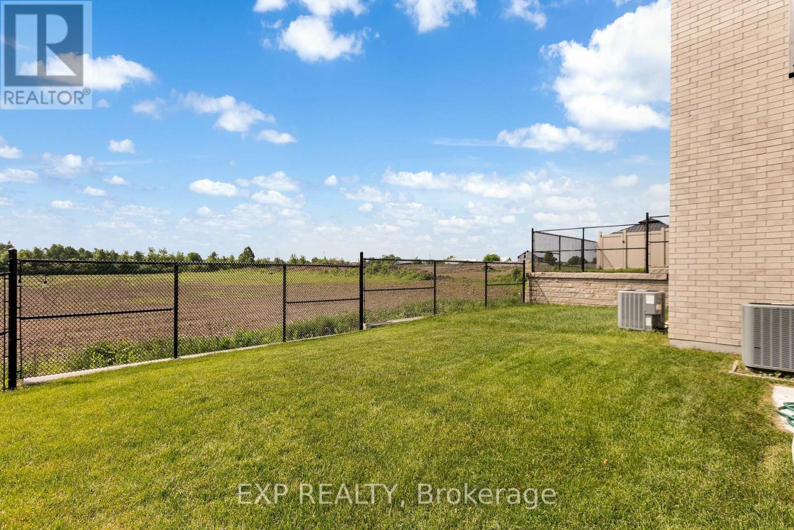 












244 SHUTTLEWORTH DRIVE

,
Ottawa,




Ontario
K1T0T4


