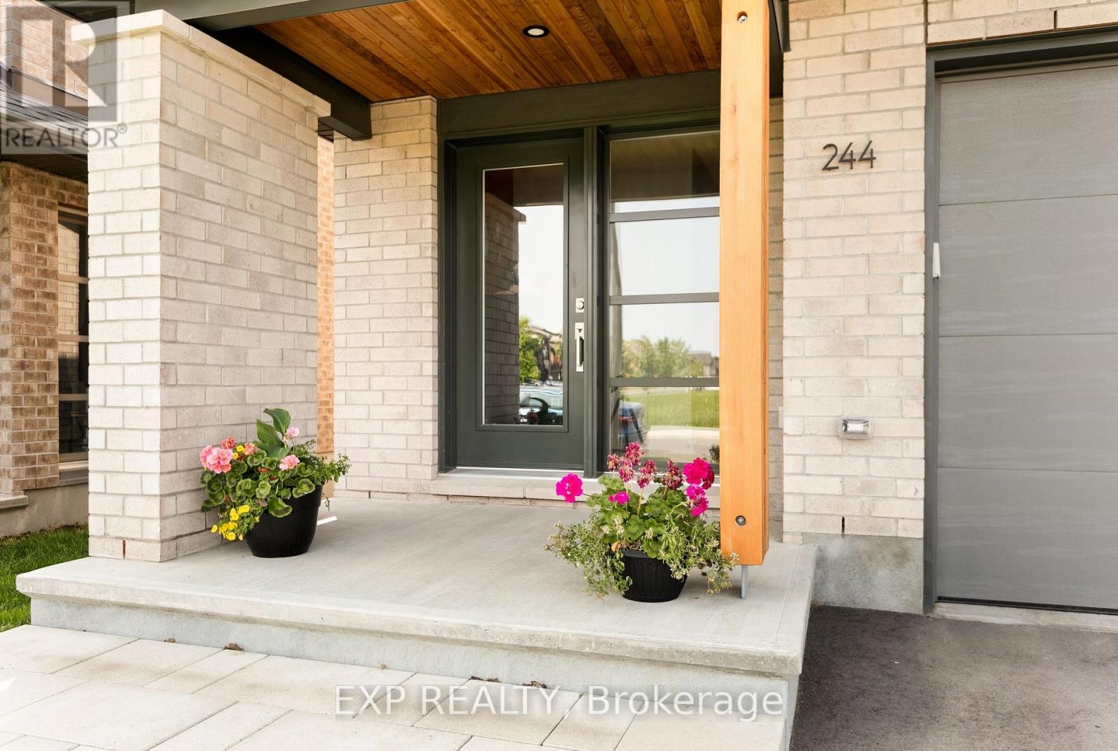 












244 SHUTTLEWORTH DRIVE

,
Ottawa,




Ontario
K1T0T4

