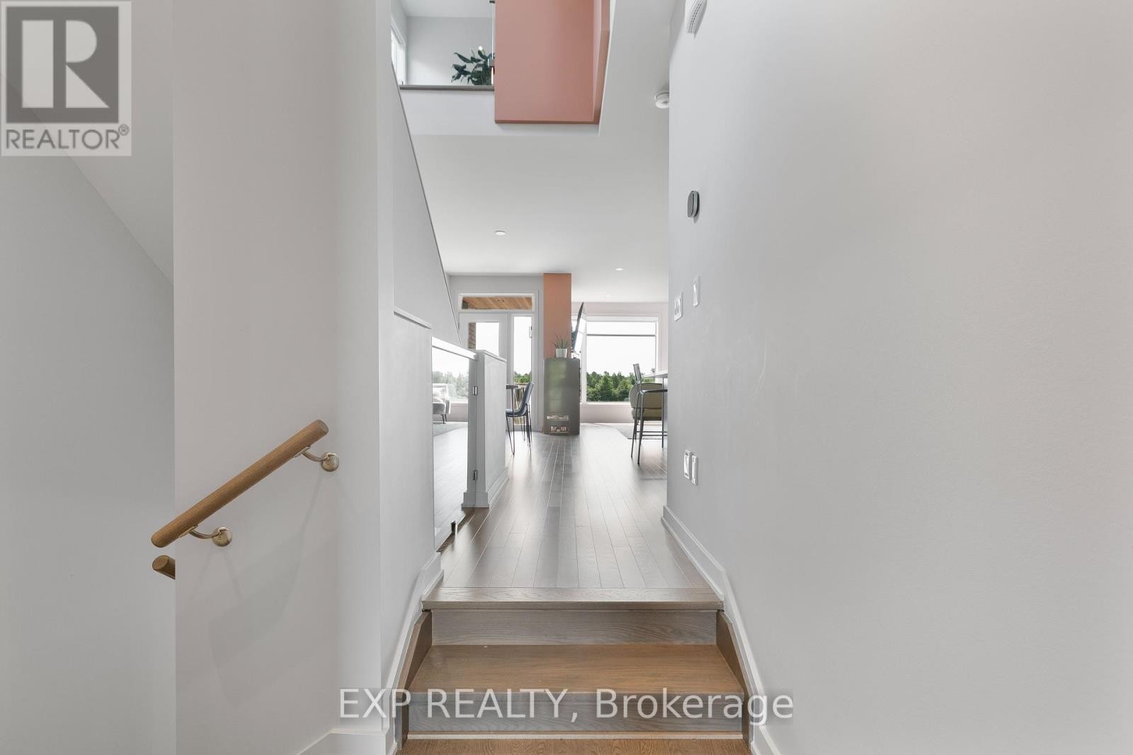 












244 SHUTTLEWORTH DRIVE

,
Ottawa,




Ontario
K1T0T4

