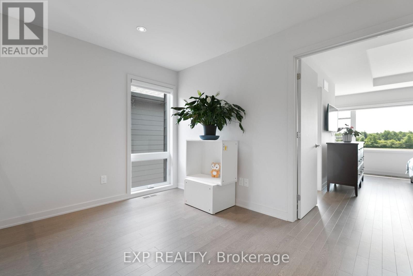 












244 SHUTTLEWORTH DRIVE

,
Ottawa,




Ontario
K1T0T4

