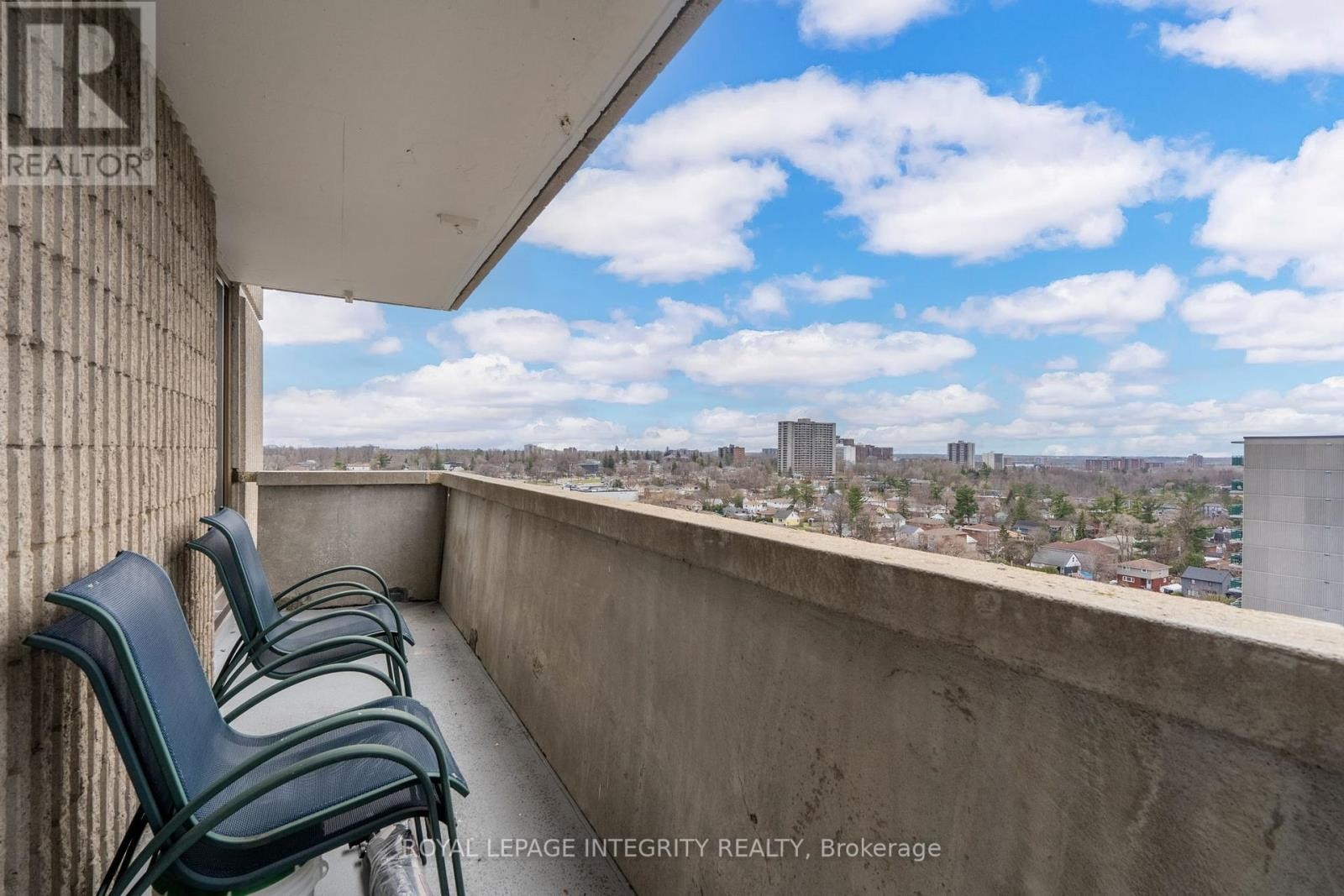 












1406 - 2625 REGINA STREET

,
Ottawa,




Ontario
K2B5W8

