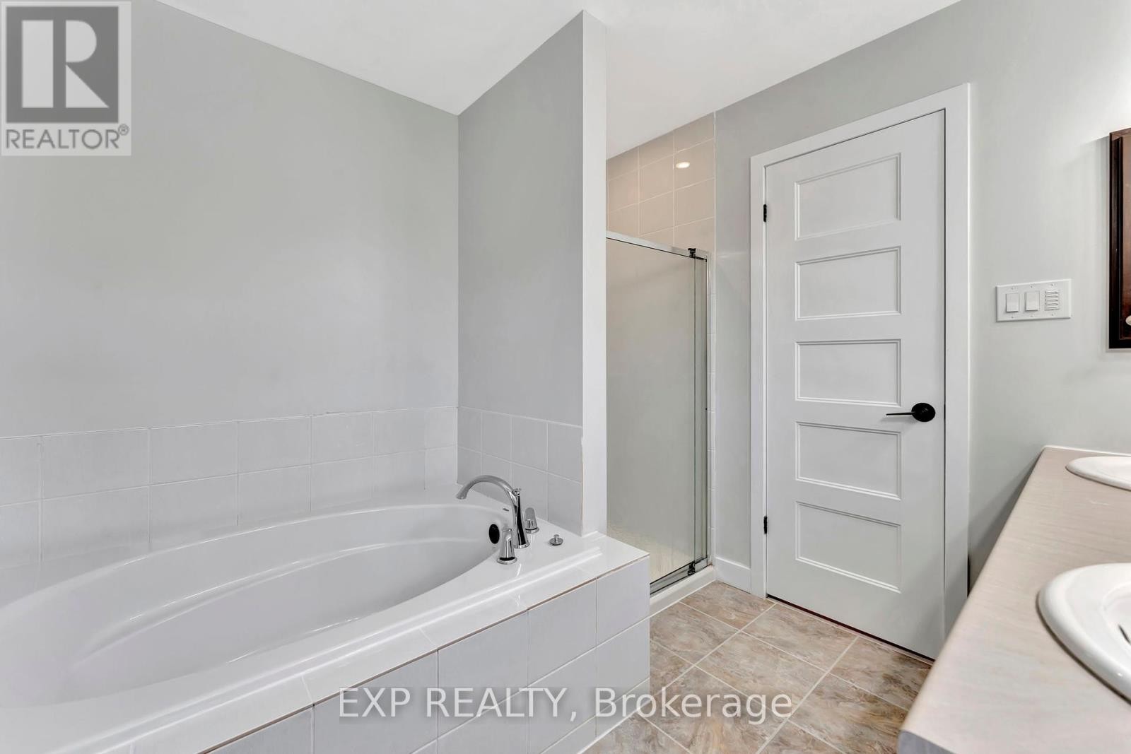 












227 TERRAPIN TERRACE

,
Ottawa,




Ontario
K4A0A6

