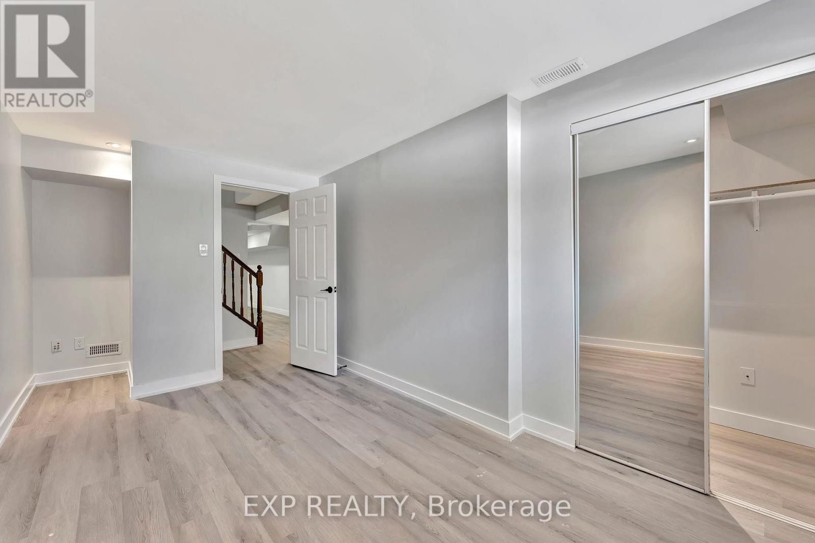 












227 TERRAPIN TERRACE

,
Ottawa,




Ontario
K4A0A6

