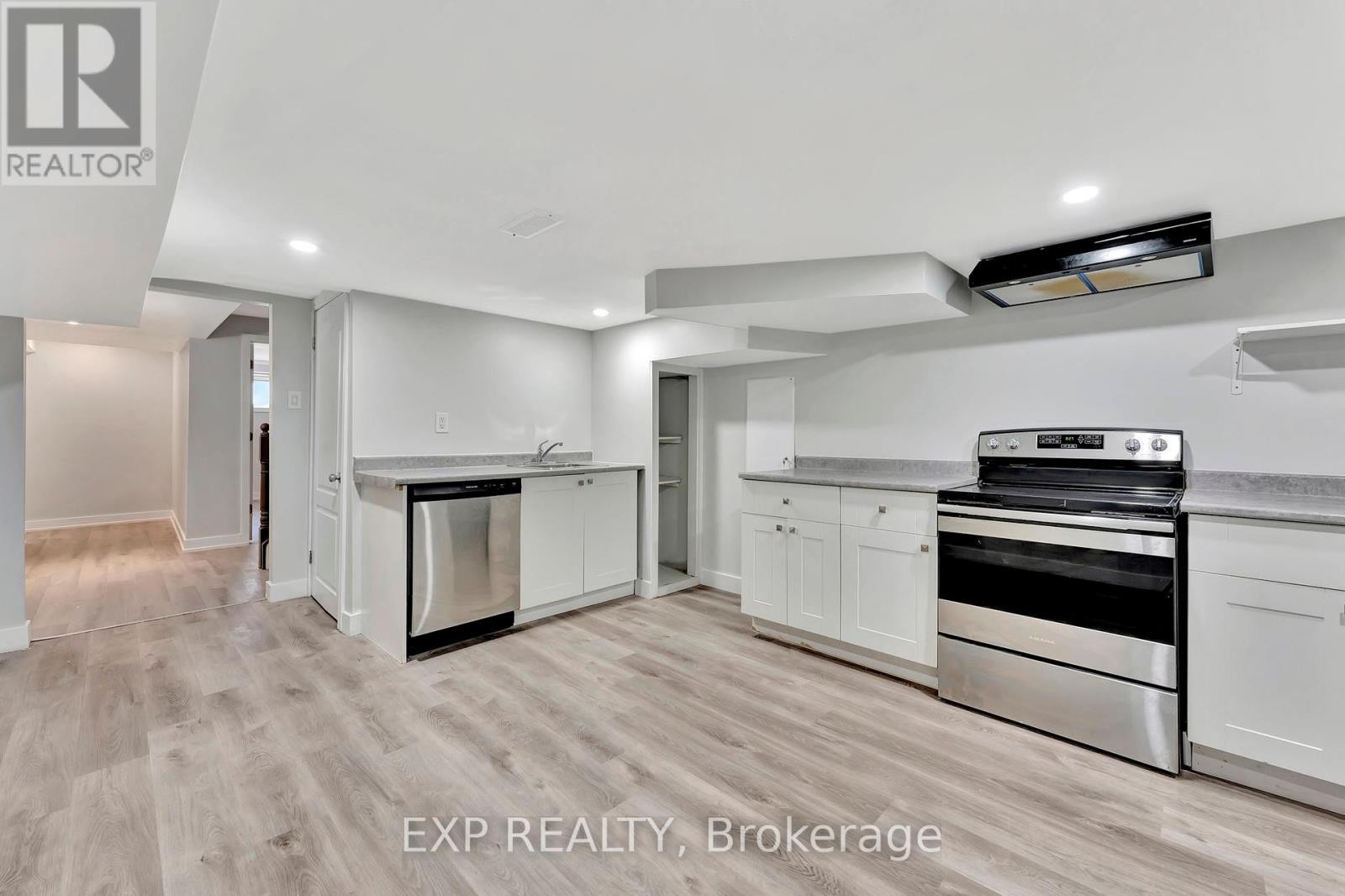 












227 TERRAPIN TERRACE

,
Ottawa,




Ontario
K4A0A6

