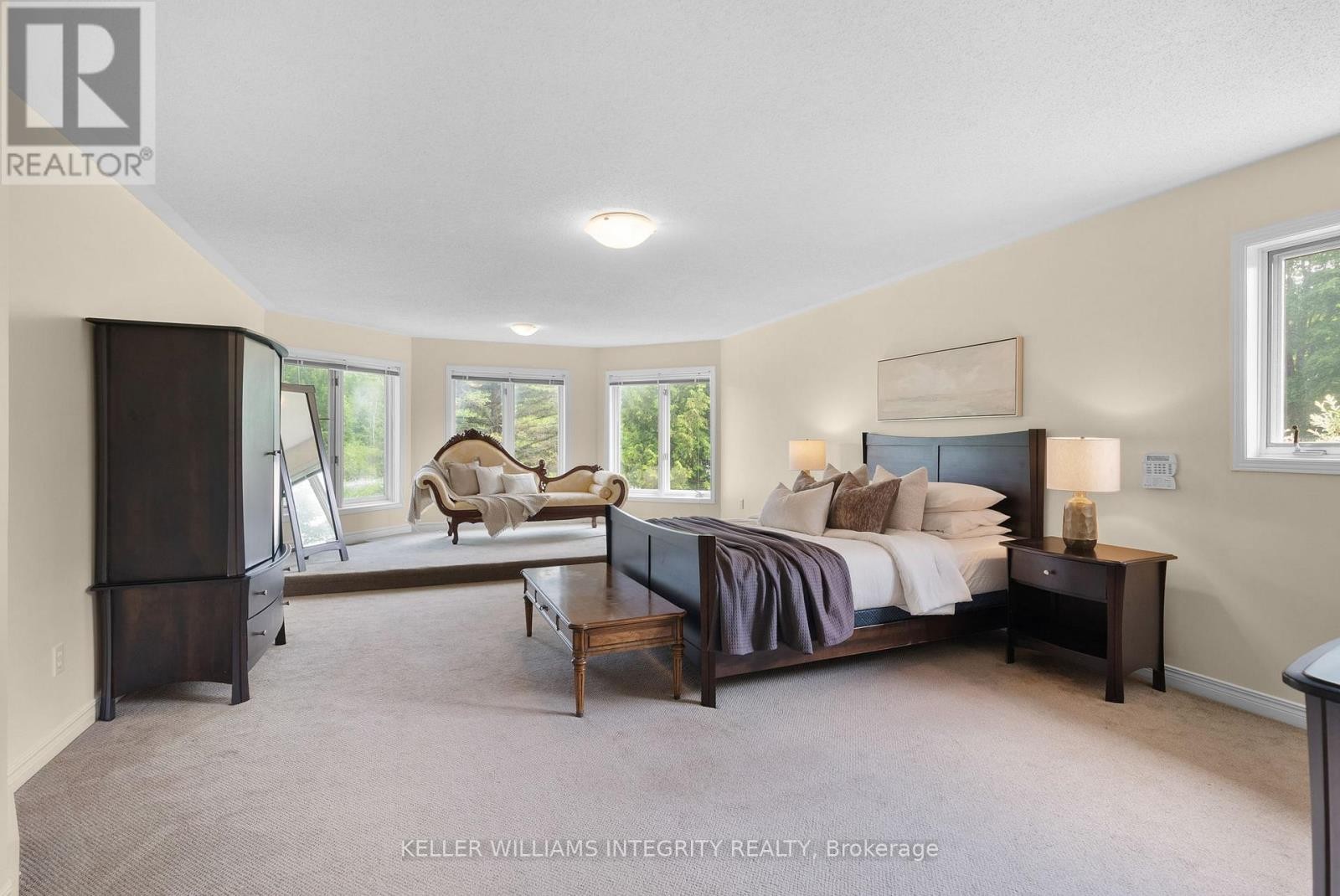 












22 MARCHBROOK CIRCLE

,
Ottawa,




Ontario
K2W1A1

