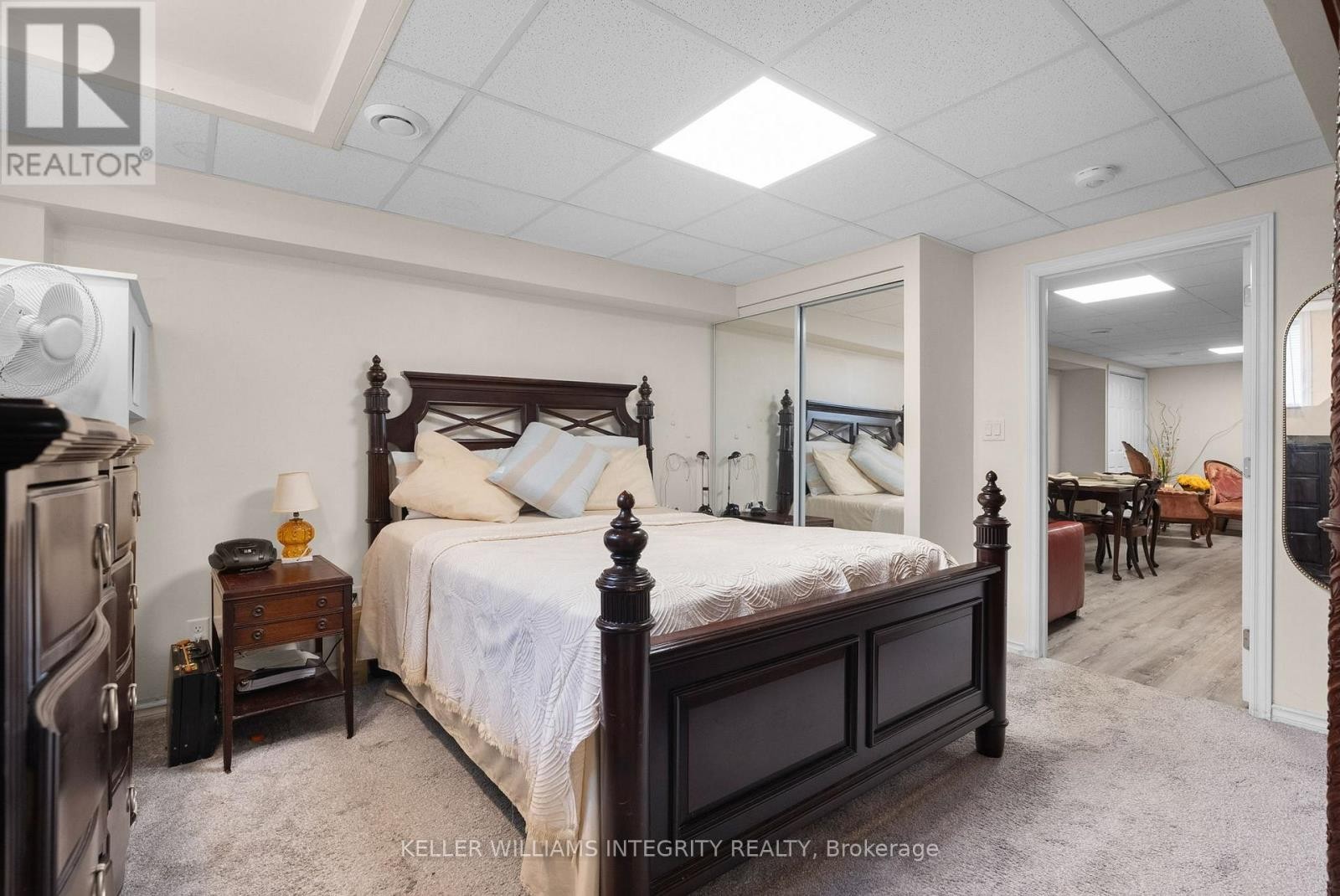 












22 MARCHBROOK CIRCLE

,
Ottawa,




Ontario
K2W1A1

