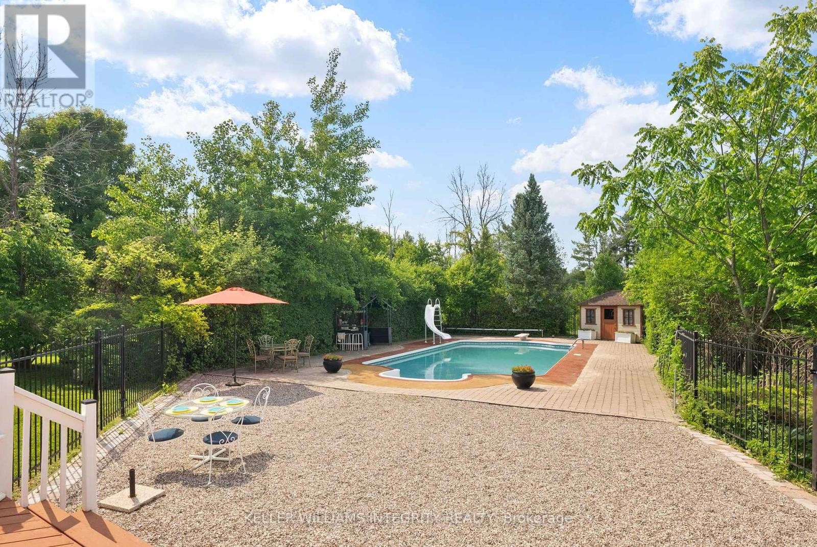 












22 MARCHBROOK CIRCLE

,
Ottawa,




Ontario
K2W1A1

