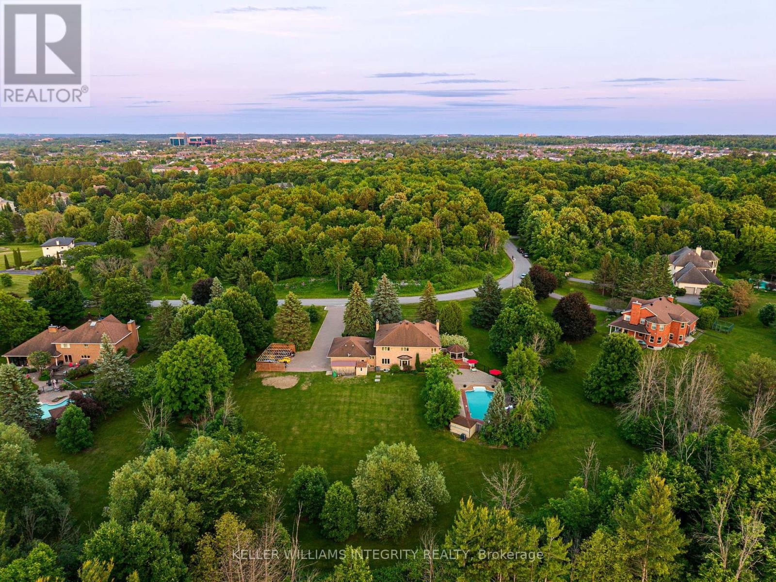 












22 MARCHBROOK CIRCLE

,
Ottawa,




Ontario
K2W1A1

