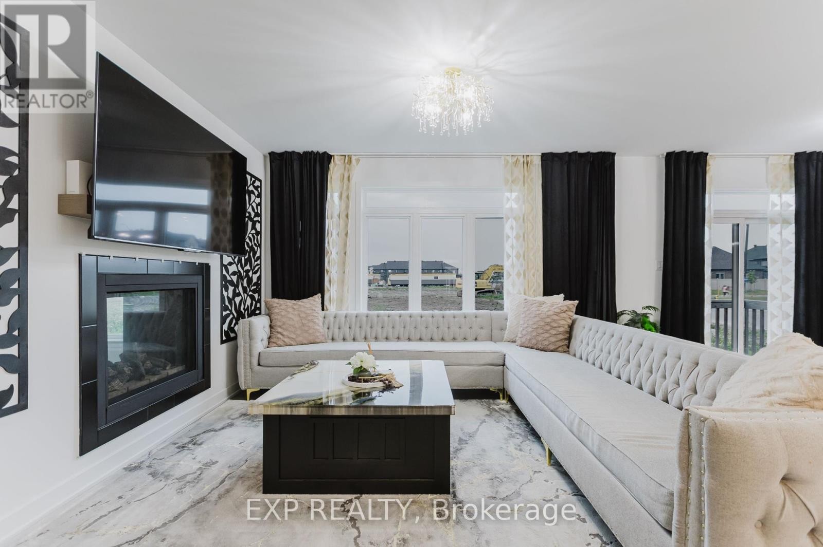 












900 DUXBURY LANE

,
Ottawa,




Ontario
K4M0M3

