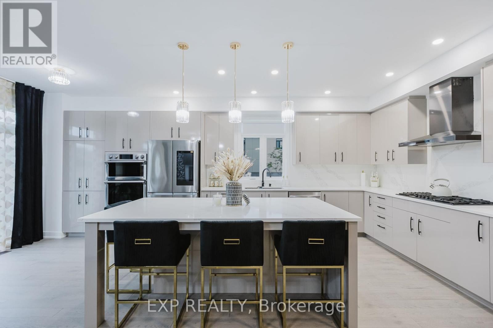 












900 DUXBURY LANE

,
Ottawa,




Ontario
K4M0M3

