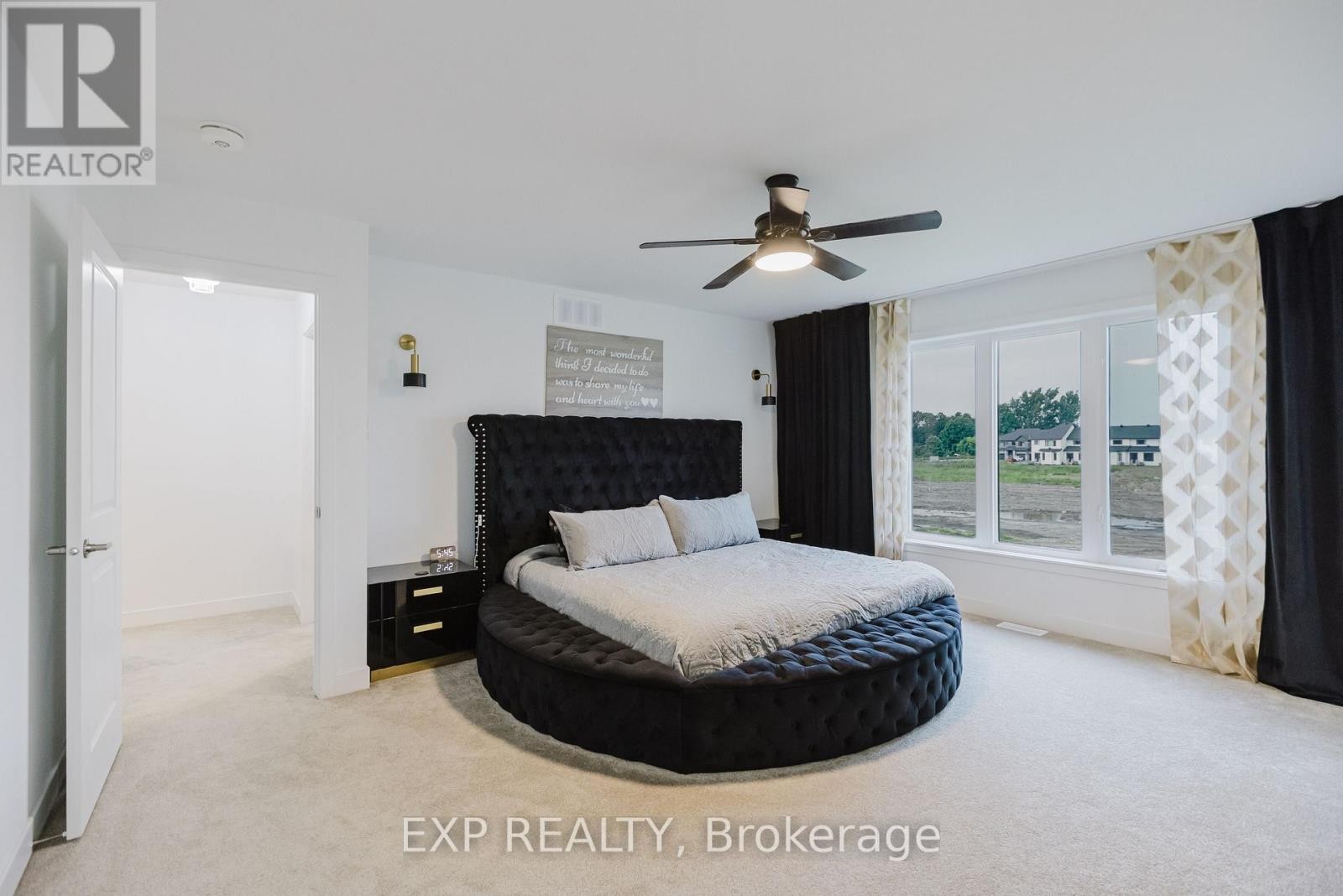 












900 DUXBURY LANE

,
Ottawa,




Ontario
K4M0M3

