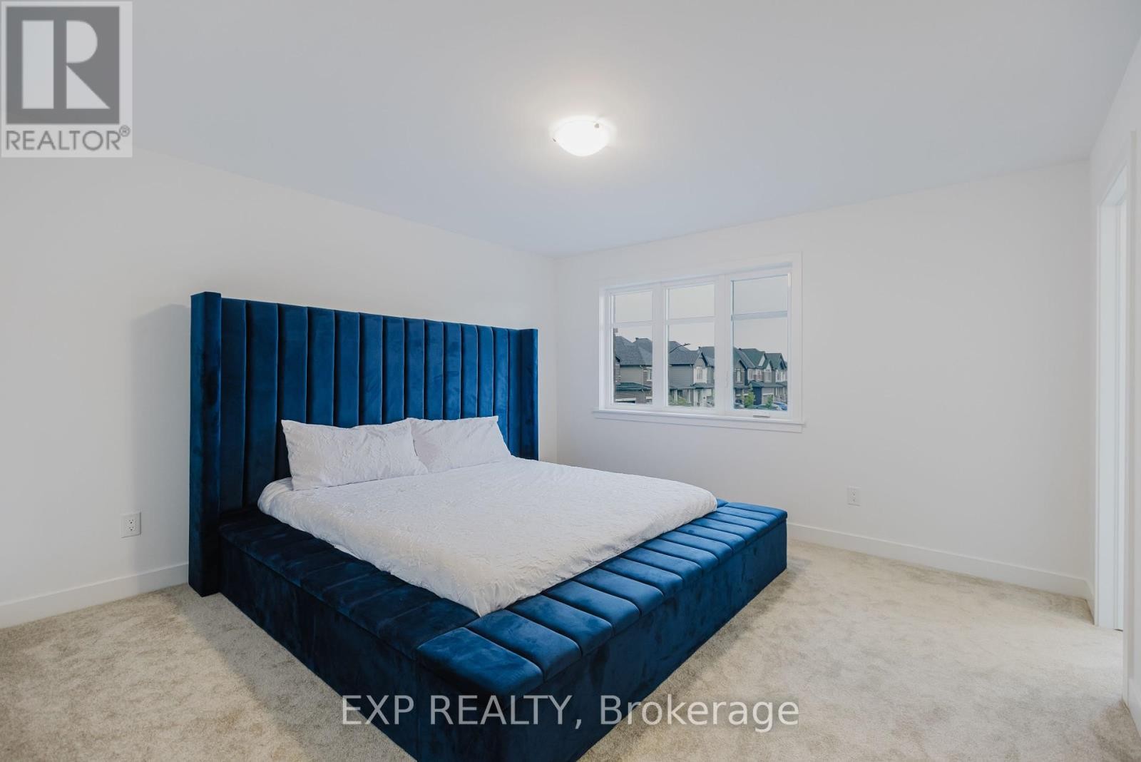 












900 DUXBURY LANE

,
Ottawa,




Ontario
K4M0M3

