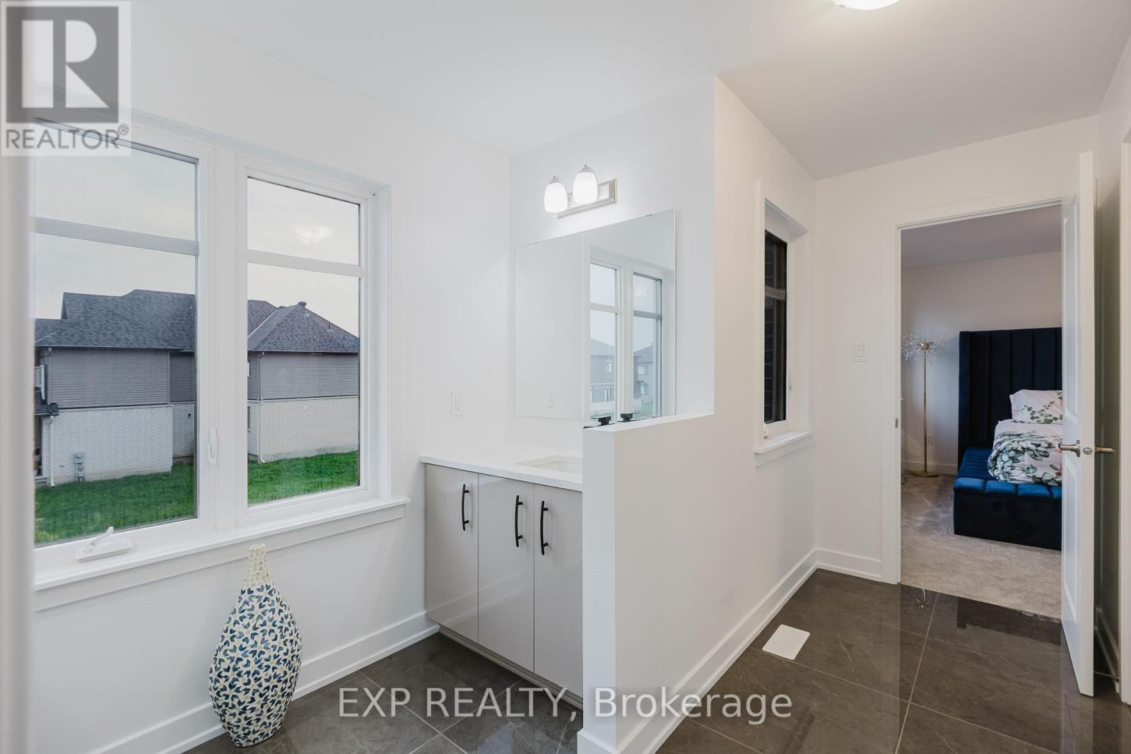 












900 DUXBURY LANE

,
Ottawa,




Ontario
K4M0M3

