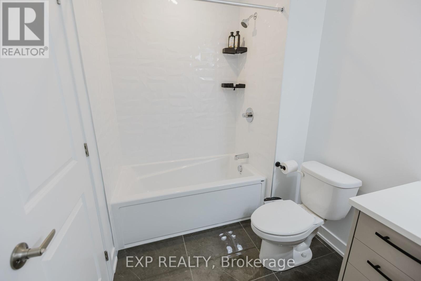 












900 DUXBURY LANE

,
Ottawa,




Ontario
K4M0M3

