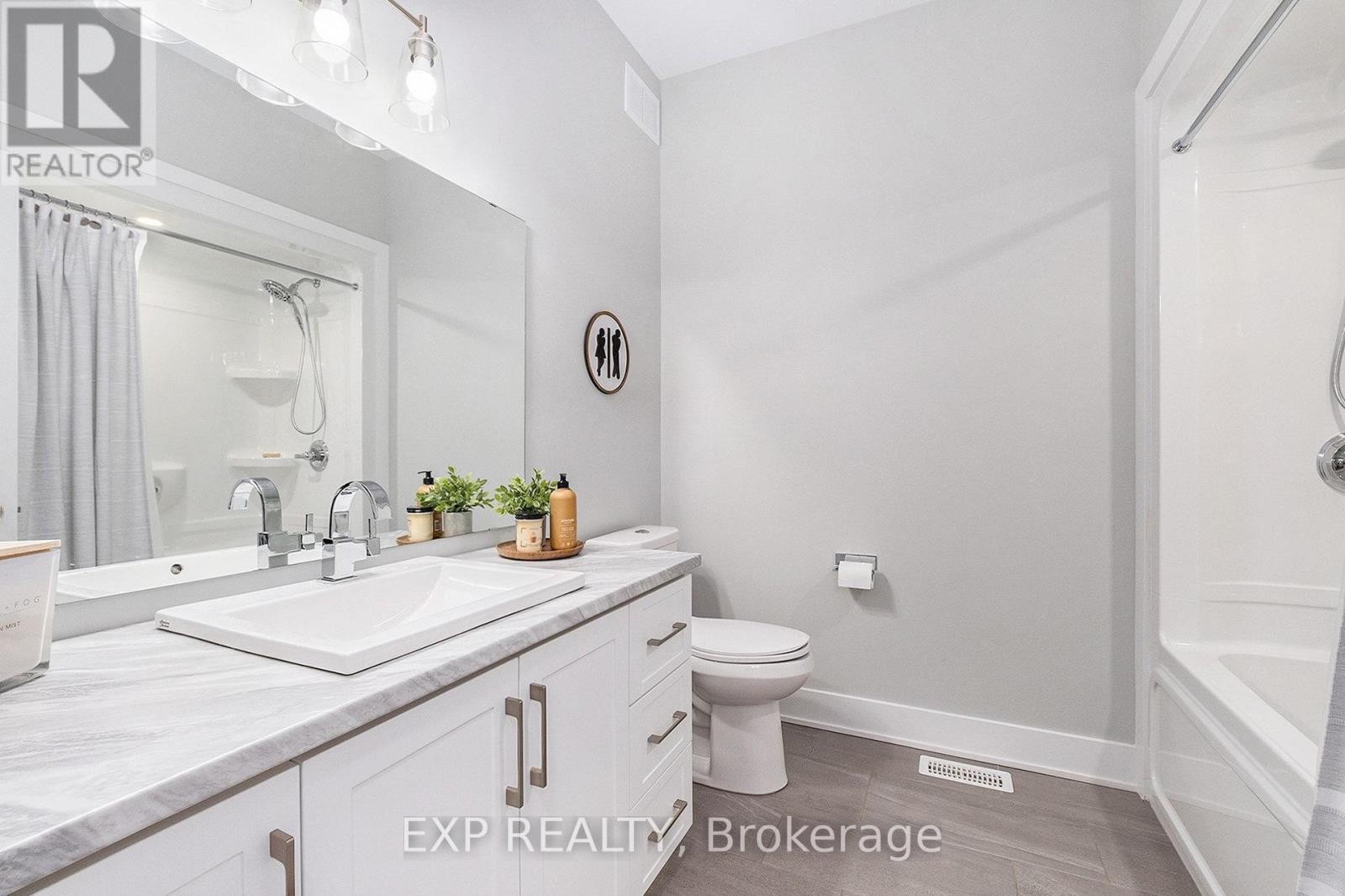 












400 CENTRAL PARK BOULEVARD

,
Russell,




Ontario
K4R0C6

