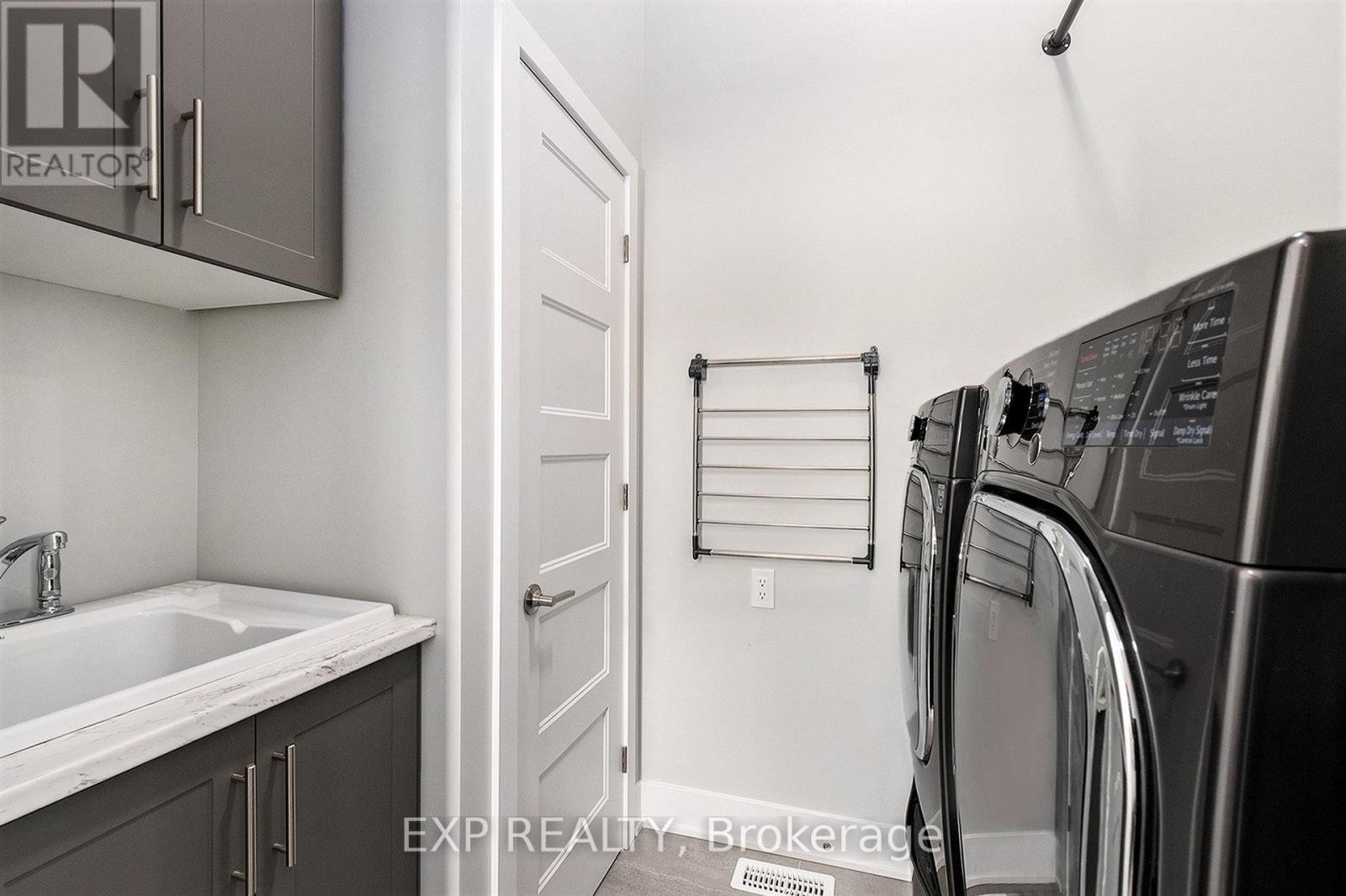












400 CENTRAL PARK BOULEVARD

,
Russell,




Ontario
K4R0C6

