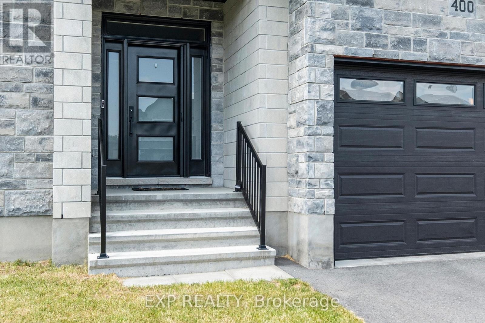 












400 CENTRAL PARK BOULEVARD

,
Russell,




Ontario
K4R0C6

