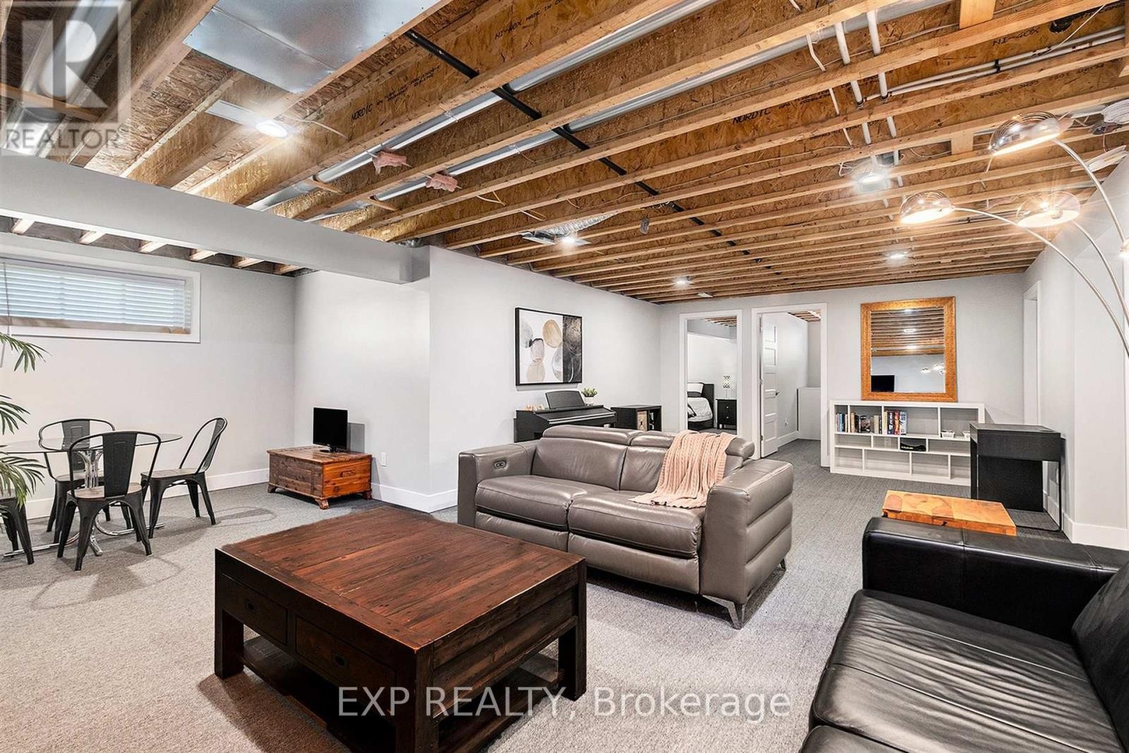 












400 CENTRAL PARK BOULEVARD

,
Russell,




Ontario
K4R0C6

