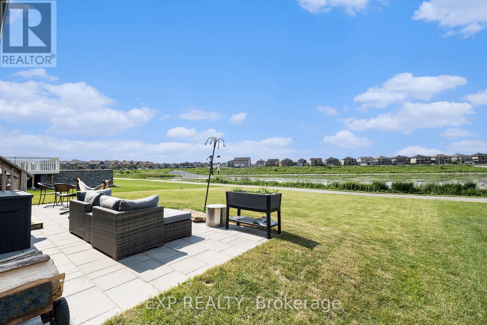 












400 CENTRAL PARK BOULEVARD

,
Russell,




Ontario
K4R0C6

