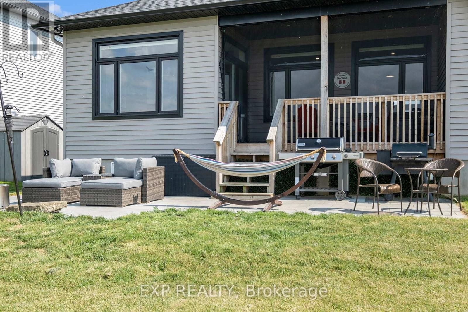 












400 CENTRAL PARK BOULEVARD

,
Russell,




Ontario
K4R0C6

